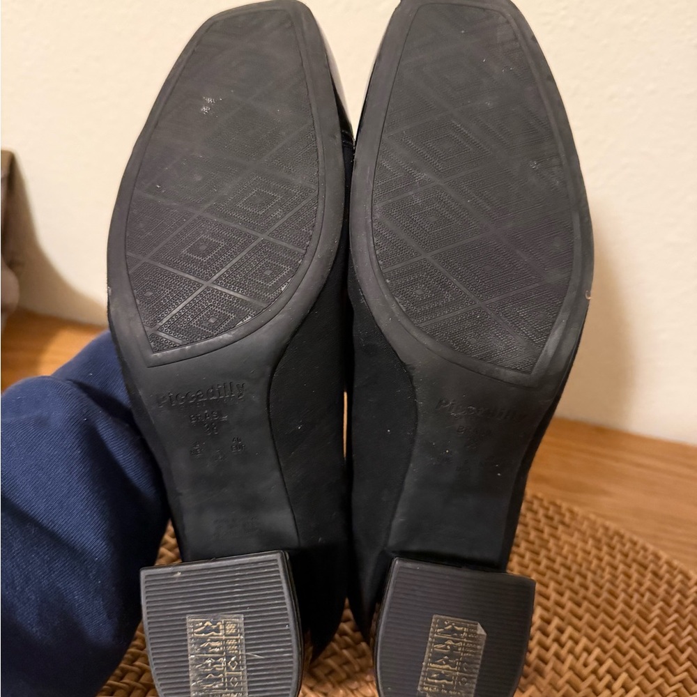 Spring Step Black Bow Block-Heel Pumps - Picture 9 of 10
